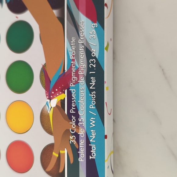 BH Take Me Back To Brazil 35 Color Pressed Pigment Eyeshadow Palette - Picture 3 of 3